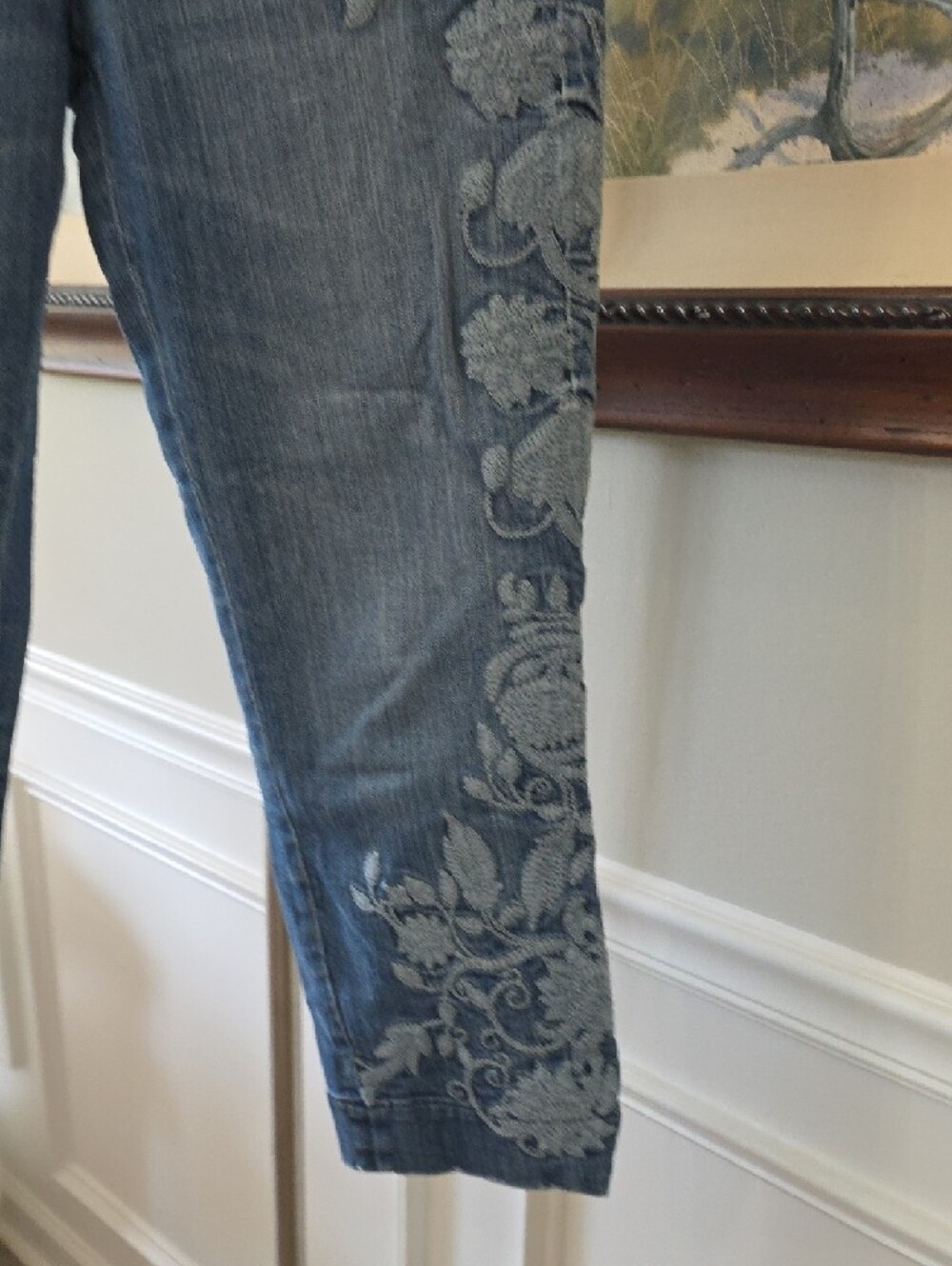 White House Black Market Blue Embroidered Cropped Jeans - Picture 8 of 10